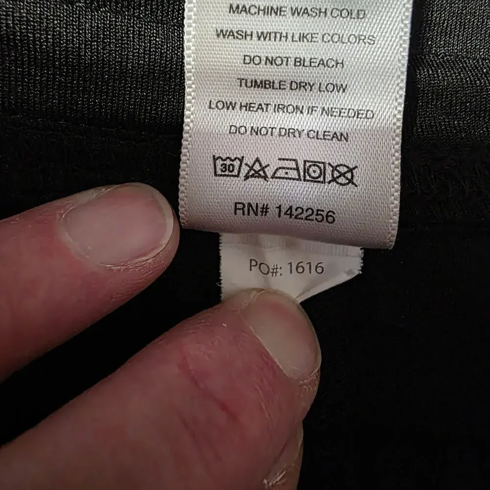 Figs Black Cairo Cargo Scrub Pants Size Large/Short